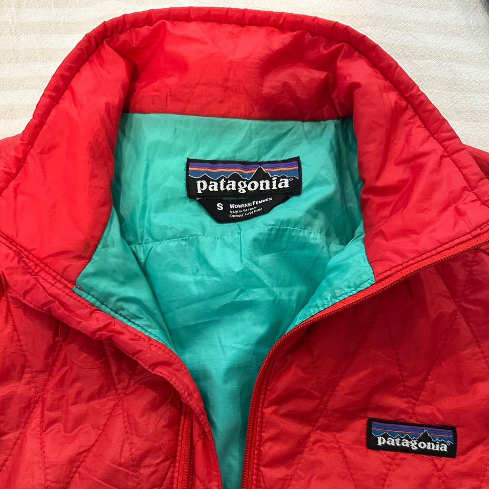 Women’s RED Patagonia nano puff diamond stitch, size SMALL